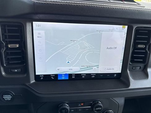 Used 2025 Ford Bronco Badlands w/ Sasquatch Package image 8