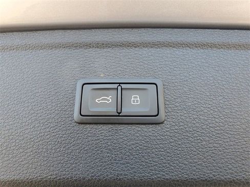 Used 2023 Audi Q5 2.0T Premium Plus image 36