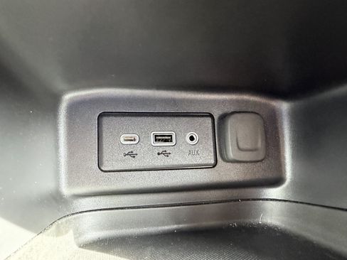 Used 2024 Chevrolet Equinox RS AWD/4WD image 21