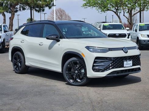 New 2026 Volkswagen Tiguan SE R-Line image 1