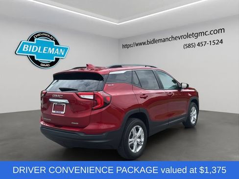 Used 2024 GMC Terrain SLE w/ Driver Convenience Package AWD/4WD image 8