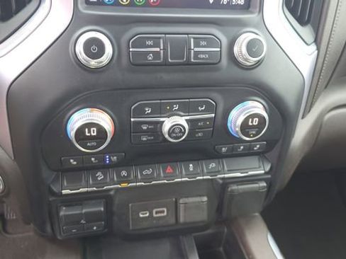Used 2019 GMC Sierra 1500 SLT AWD/4WD image 22