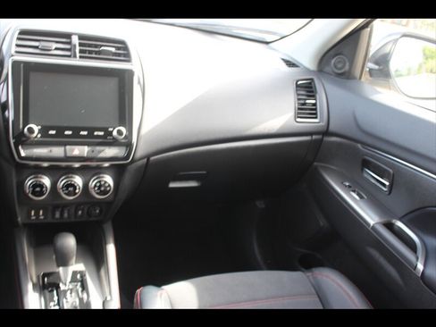 Used 2026 Mitsubishi Outlander Sport ES image 23