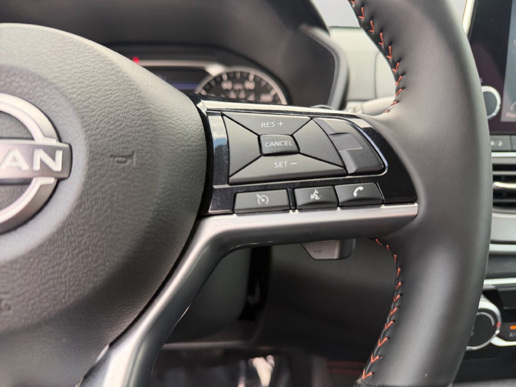 Used 2025 Nissan Altima 2.5 SR AWD/4WD image 20