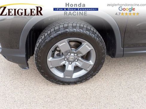 Used 2025 Honda Ridgeline TrailSport image 13