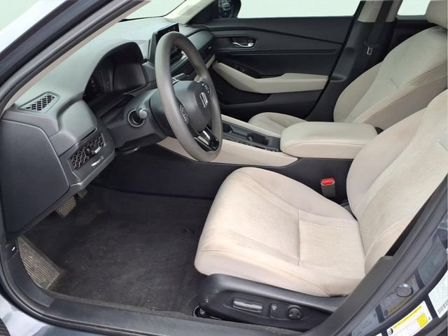 Used 2023 Honda Accord EX image 19