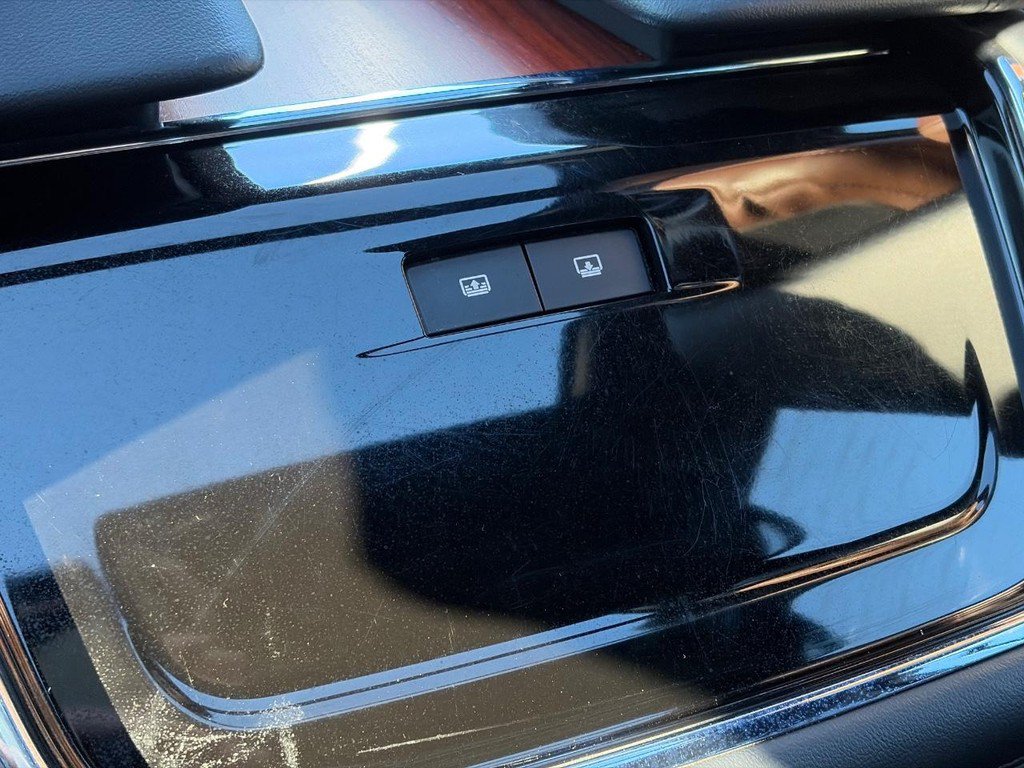 Used 2023 Lincoln Navigator Reserve AWD/4WD image 14