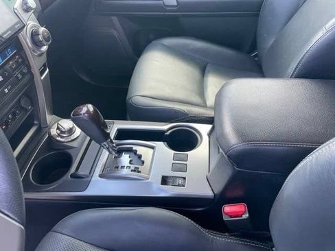 Used 2022 Toyota 4Runner Limited AWD/4WD image 21