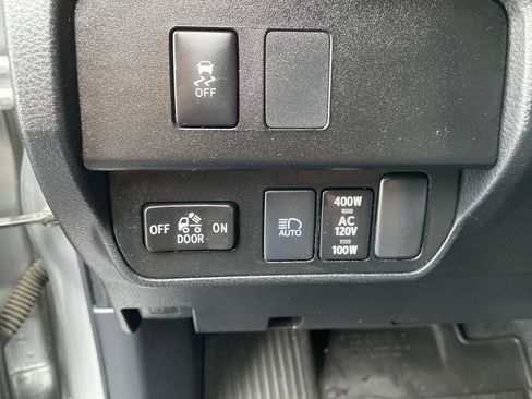 Certified 2022 Toyota Tacoma TRD Off-Road w/ Technology Package image 12