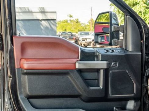 Used 2020 Ford F250 Platinum AWD/4WD image 17