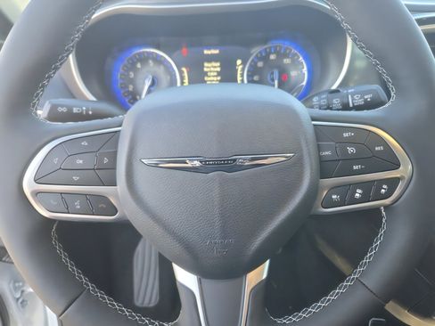 New 2026 Chrysler Voyager LX image 25