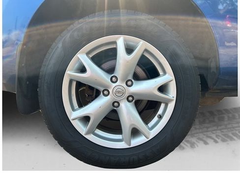 Used 2009 Nissan Rogue SL w/ Premium Pkg AWD/4WD image 16