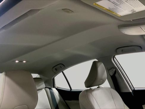 Used 2025 Toyota Camry XLE AWD/4WD image 14