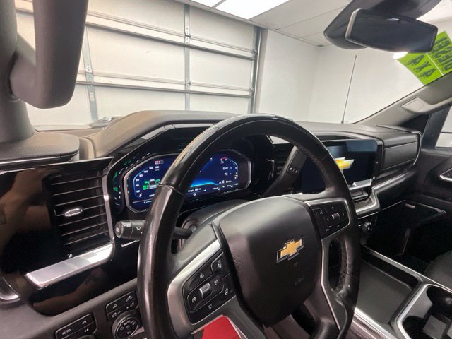 Used 2024 Chevrolet Silverado 3500 LTZ w/ LTZ Plus Package AWD/4WD image 20