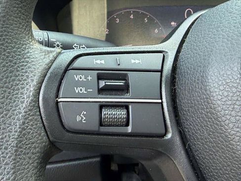 Used 2024 Honda Accord EX image 24