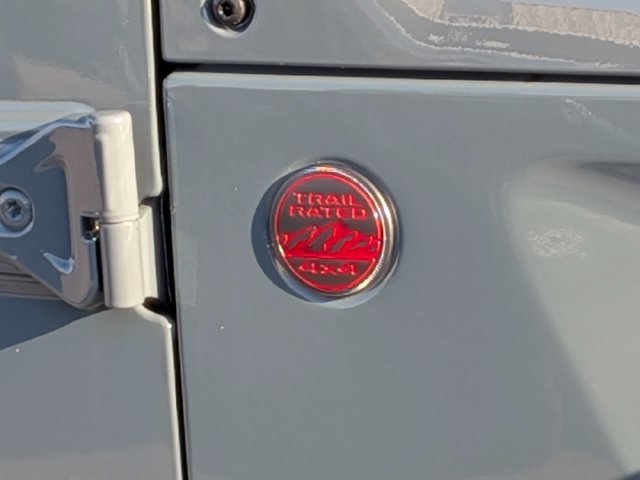 Certified 2026 Jeep Wrangler Unlimited Rubicon AWD/4WD image 13