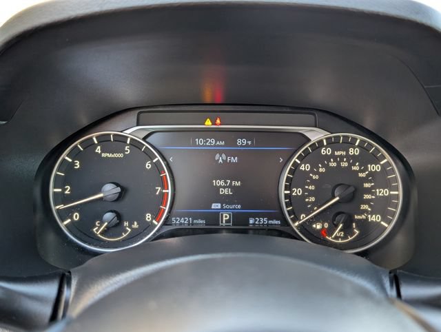 Used 2025 Nissan Altima 2.5 SV FWD image 10