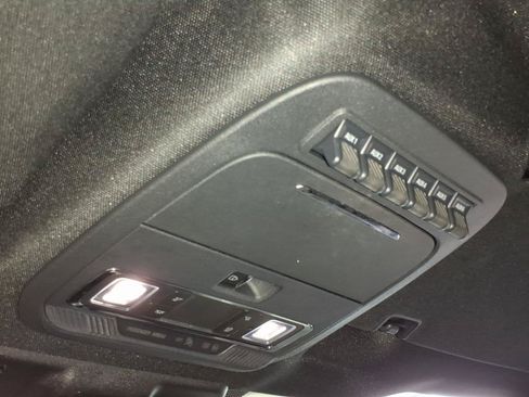 Used 2022 Ford F150 Raptor w/ Equipment Group 801A High AWD/4WD image 20