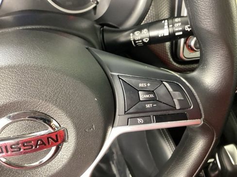 Used 2018 Nissan Kicks S image 25