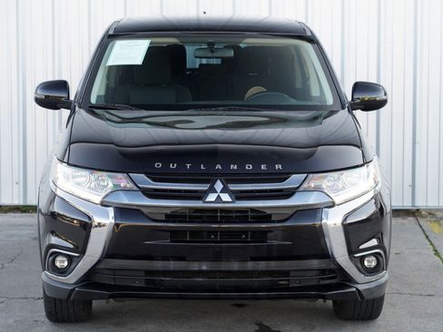 Used 2017 Mitsubishi Outlander SE image 41