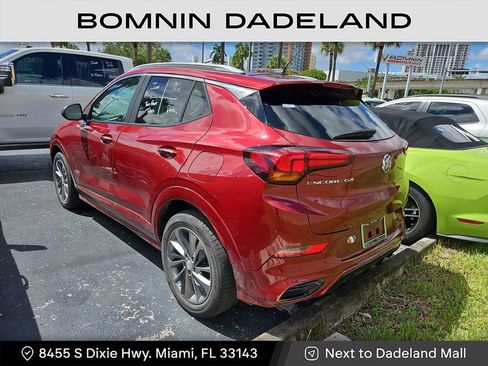 Used 2022 Buick Encore GX Select w/ Sport Touring Package image 3