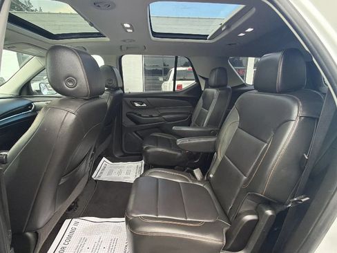 Used 2019 Chevrolet Traverse LT w/ LT Premium Package AWD/4WD image 42