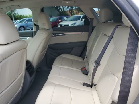 Used 2020 Cadillac XT5 Premium Luxury FWD image 14