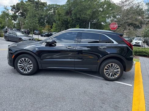 Used 2024 Cadillac XT4 Premium Luxury FWD image 11
