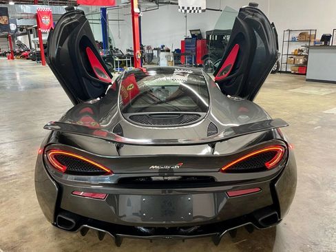 Used 2017 McLaren 570S image 36