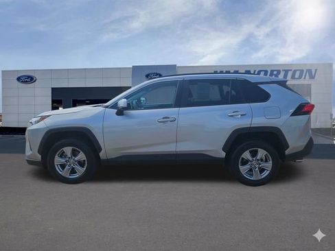 Used 2024 Toyota RAV4 XLE FWD image 6