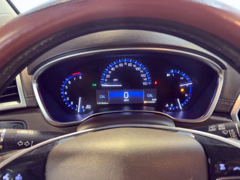 Used 2016 Cadillac SRX Luxury AWD/4WD image 15