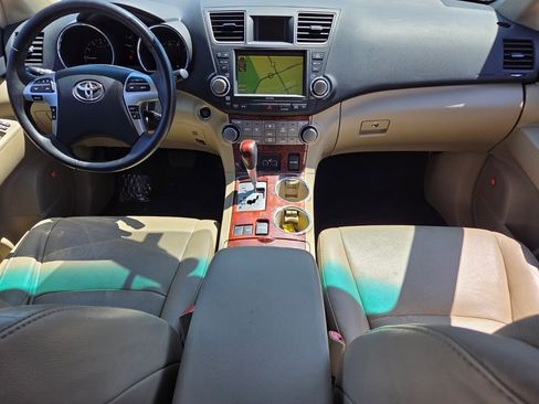 Used 2012 Toyota Highlander Limited w/ Tow Pkg image 14