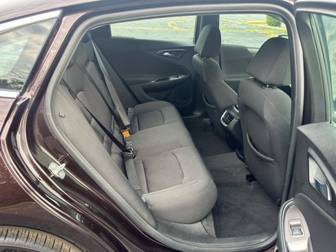 Used 2021 Chevrolet Malibu LT FWD image 15