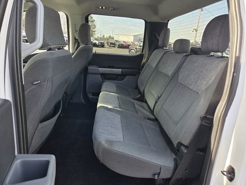 Used 2022 Ford F150 XLT w/ Trailer Tow Package image 6