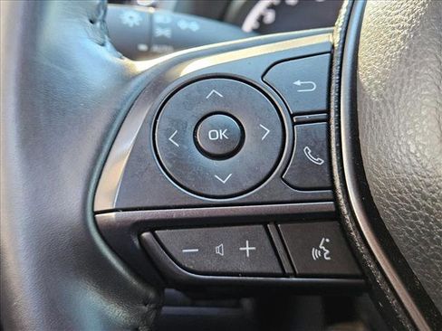 Used 2023 Toyota Camry SE image 14