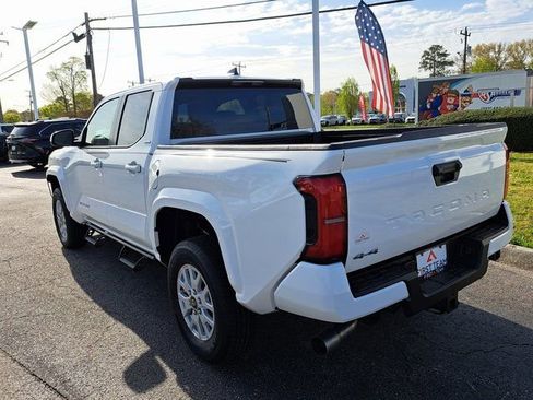 New 2026 Toyota Tacoma SR5 image 8