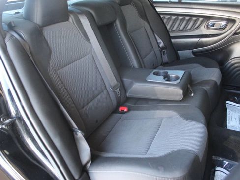 Used 2017 Ford Taurus SEL image 11