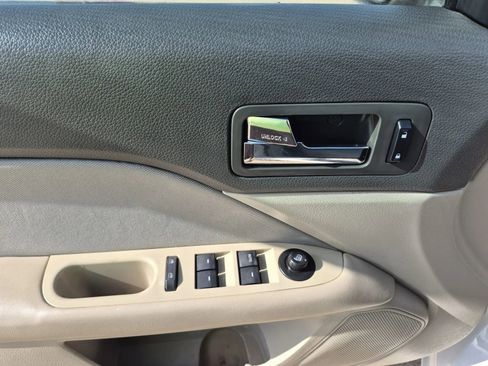 Used 2012 Ford Fusion SE FWD image 11