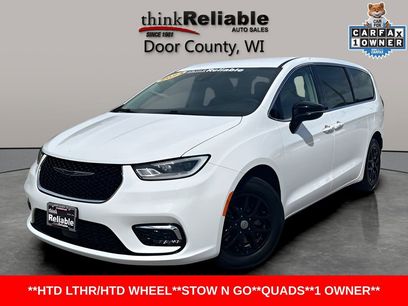 Used 2024 Chrysler Pacifica Touring-L