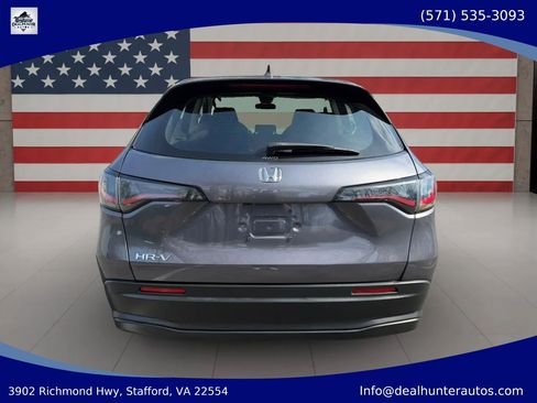 Used 2023 Honda HR-V LX image 3
