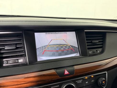 Used 2017 Kia Cadenza Premium FWD image 20