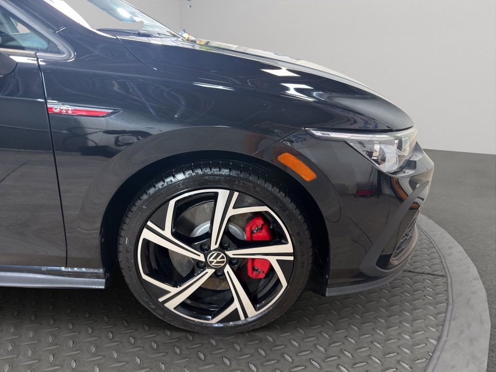 Used 2024 Volkswagen GTI SE FWD image 26