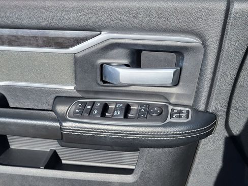 Used 2023 RAM 2500 Big Horn w/ Night Edition image 17