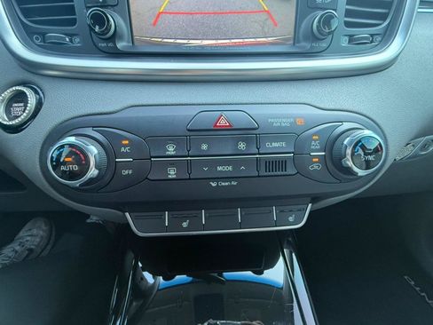 Used 2016 Kia Sorento SX AWD/4WD image 25