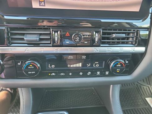 Used 2026 Nissan Pathfinder SV FWD image 14
