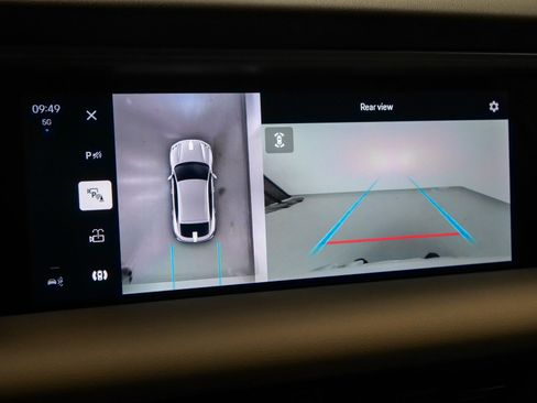 Used 2025 Porsche Macan Electric image 36