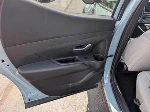 Certified 2025 Hyundai Santa Cruz SE AWD/4WD image 11