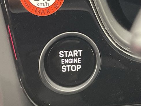 New 2025 Porsche Cayenne Coupe image 23