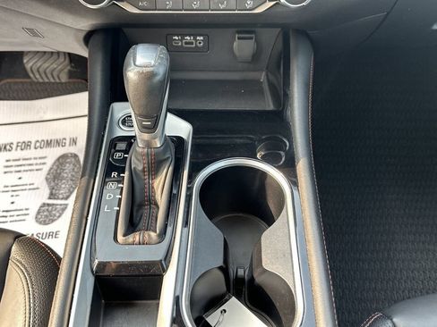 Used 2024 Nissan Altima 2.5 SR FWD image 21