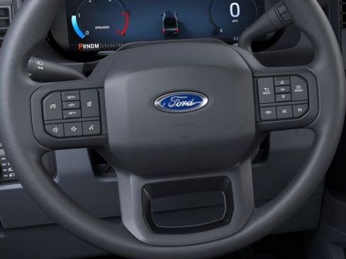 New 2026 Ford F350 XLT w/ XLT Premium Package AWD/4WD image 12
